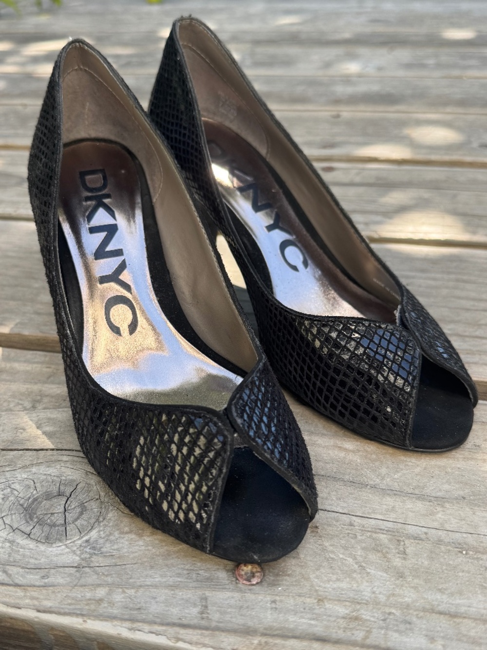 DKNYC Black “Snakeskin” Peep-toe Pumps sz. 7.5